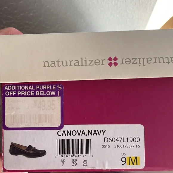 Naturalizer Canova Loafers Navy Suede with Brown Patent - Picture 9 of 9